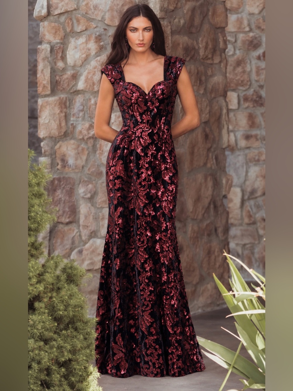 Ricarica Black Velvet Garnet Sequin Baroque Floral Evening Gown M, S